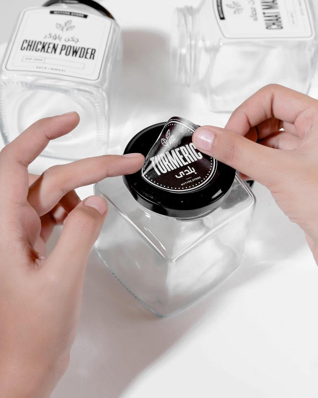 Stylish 8 Pcs Spices Jar Set - Enhance Your Kitchen Functionality.